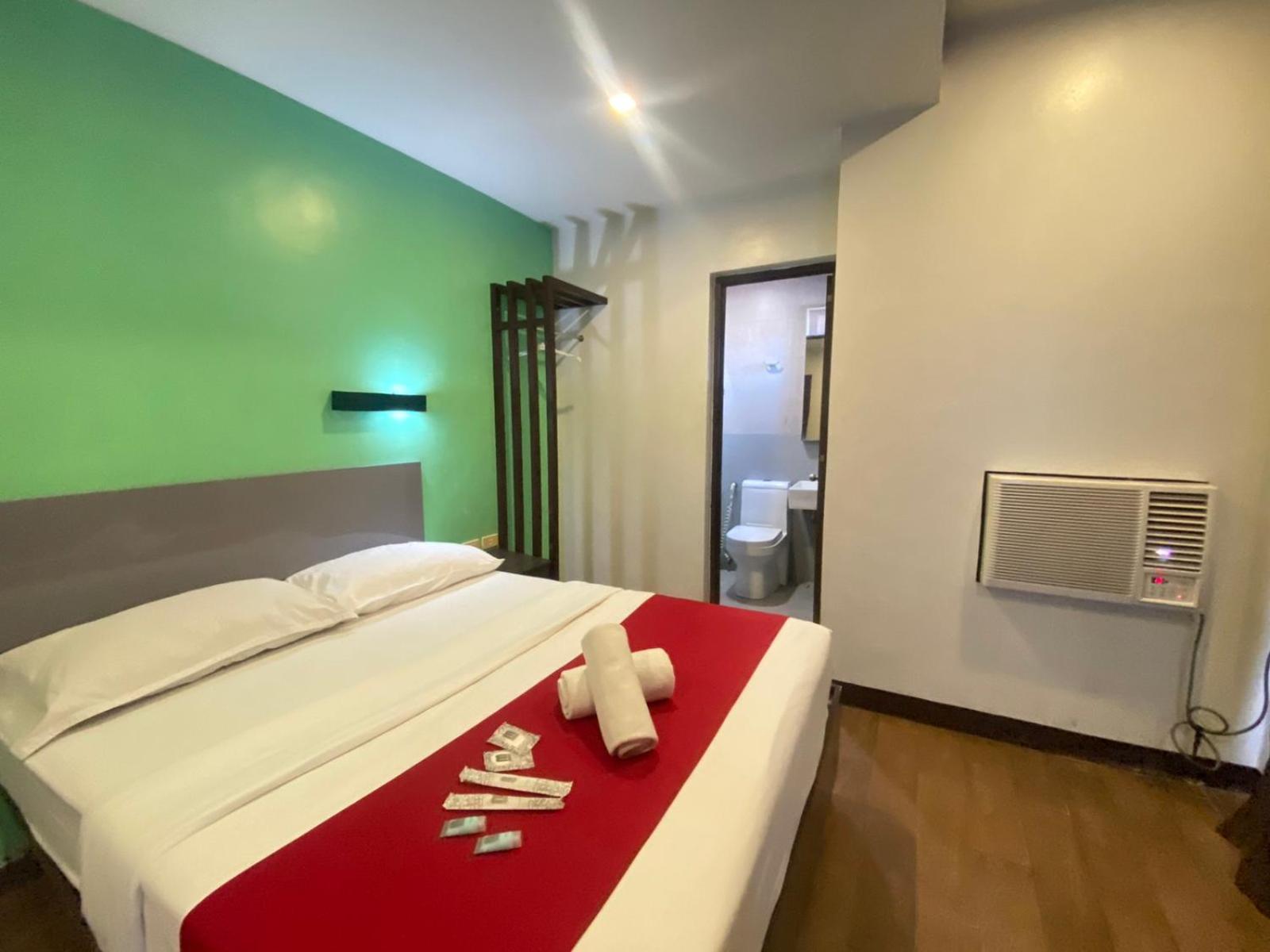 Mc Hotel Novaliches Caloocan Экстерьер фото